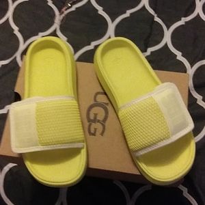 UGG Slides